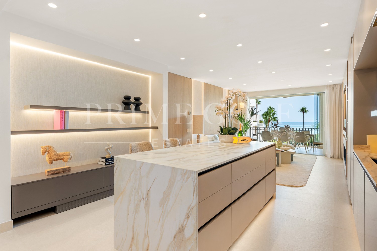 3 bed Apartment For Sale in Estepona, Malaga - thumb 3
