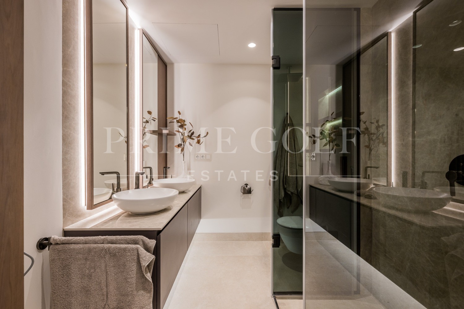 3 bed Apartment For Sale in Estepona, Malaga - thumb 9