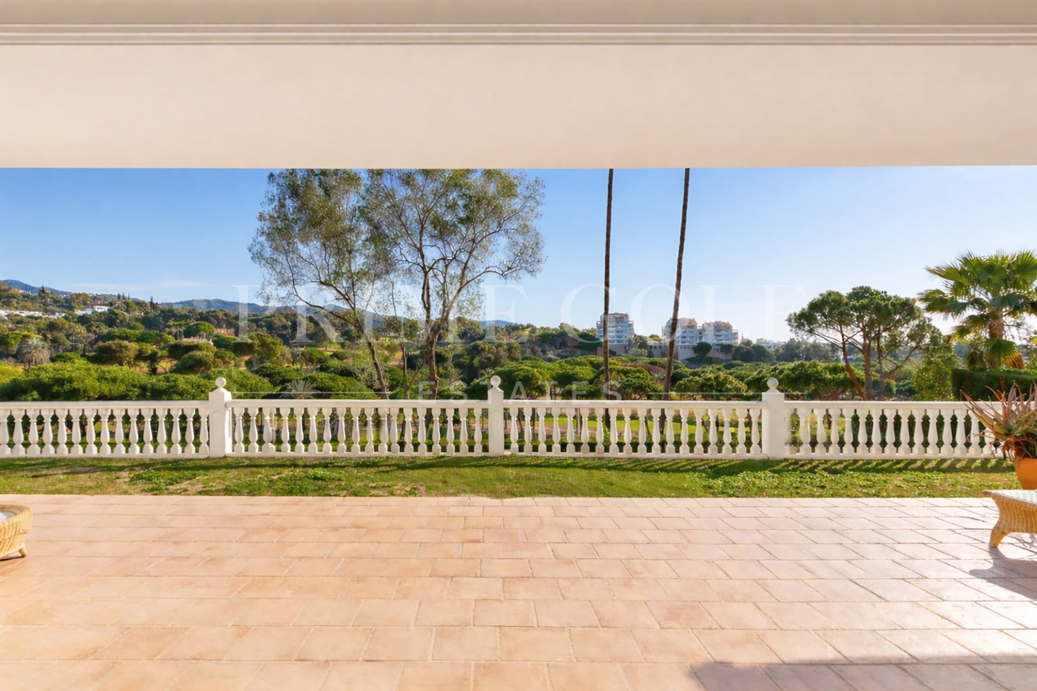 4 bed Villa For Sale in Marbella East, Malaga - thumb 5