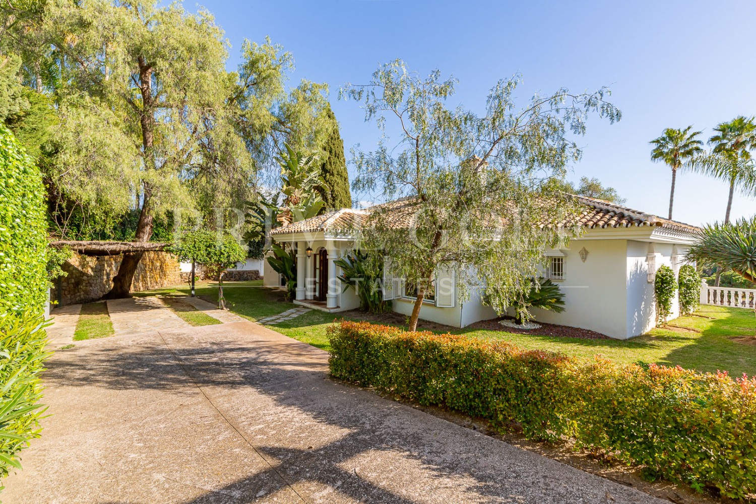 4 bed Villa For Sale in Marbella East, Malaga - thumb 9