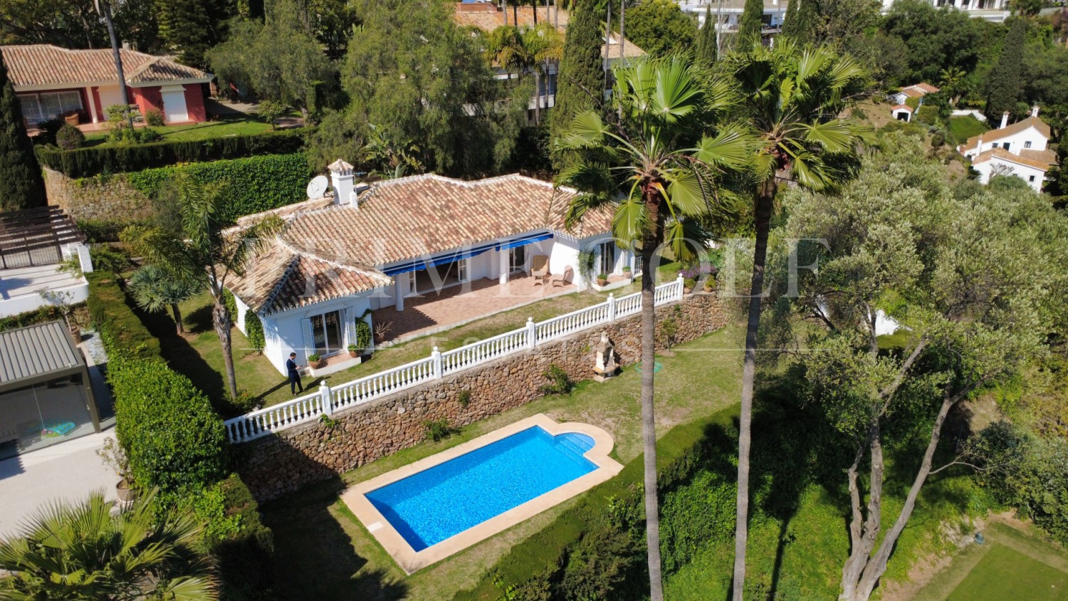 4 bed Villa For Sale in Marbella East, Malaga - thumb 10
