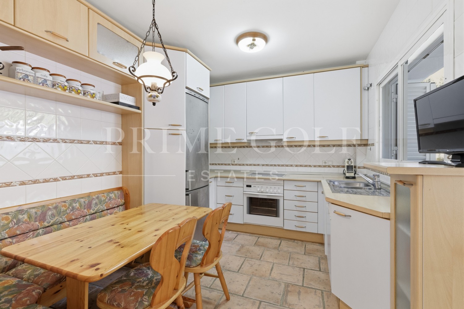 4 bed Villa For Sale in Marbella East, Malaga - thumb 13