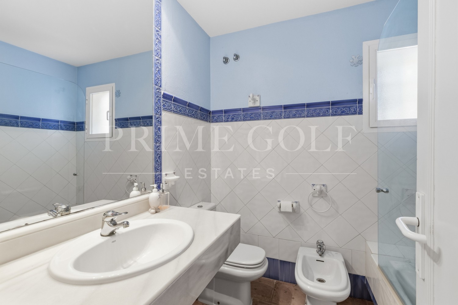 4 bed Villa For Sale in Marbella East, Malaga - thumb 19