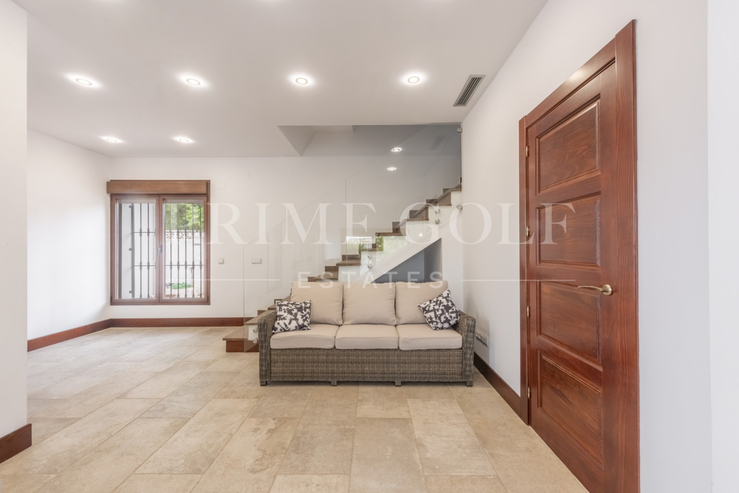 5 bed Villa For Sale in San Pedro de Alcantara, Malaga - thumb 7