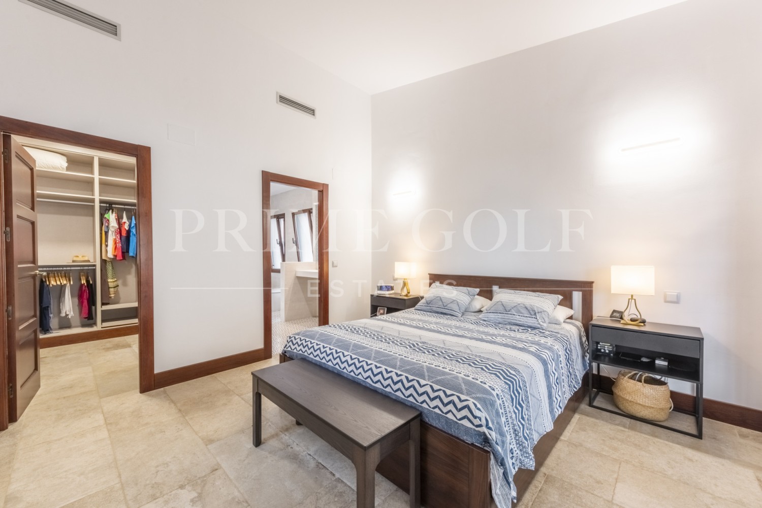 5 bed Villa For Sale in San Pedro de Alcantara, Malaga - thumb 10