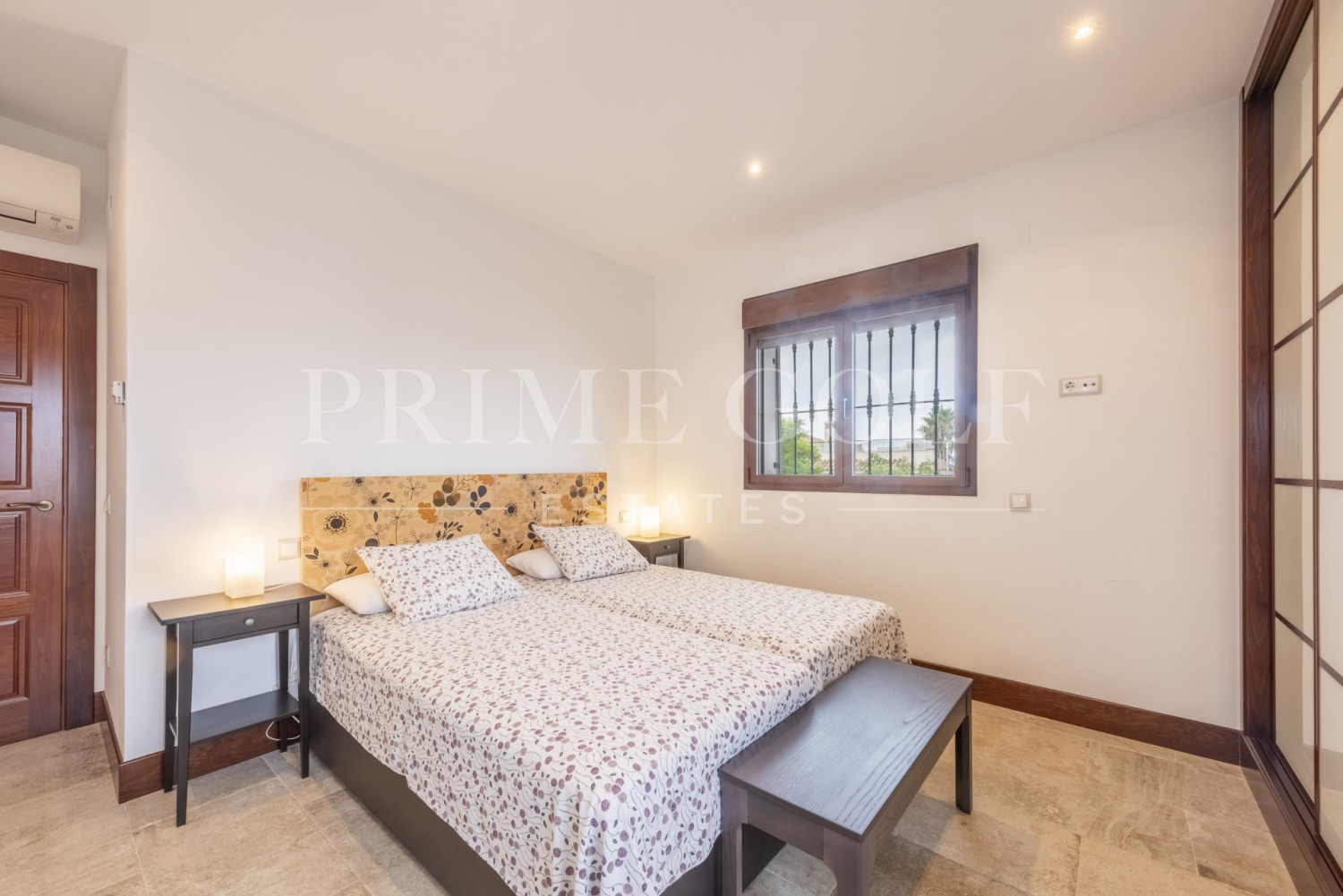 5 bed Villa For Sale in San Pedro de Alcantara, Malaga - thumb 18