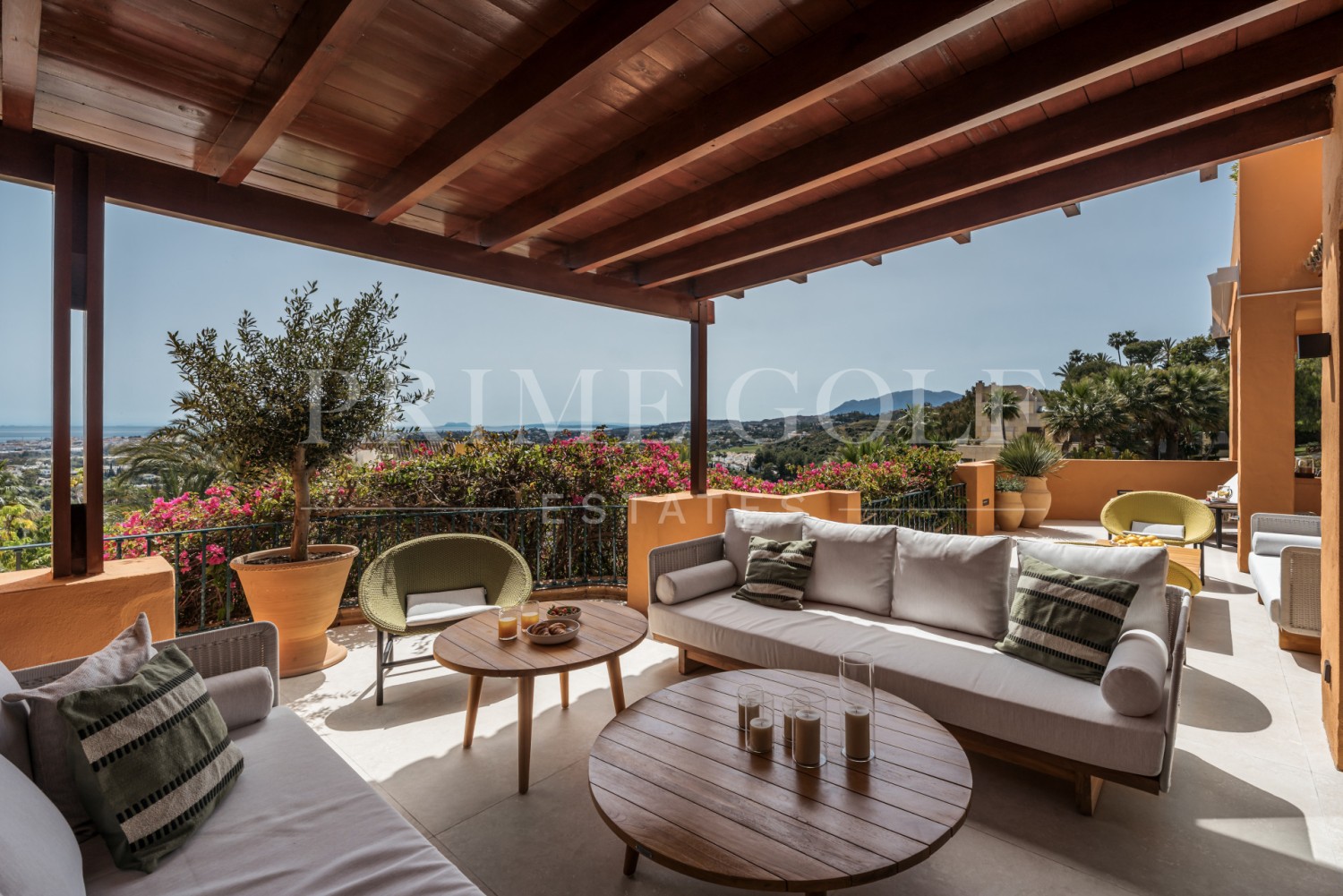 4 bed Apartment For Sale in Nueva Andalucia, Malaga - thumb 2