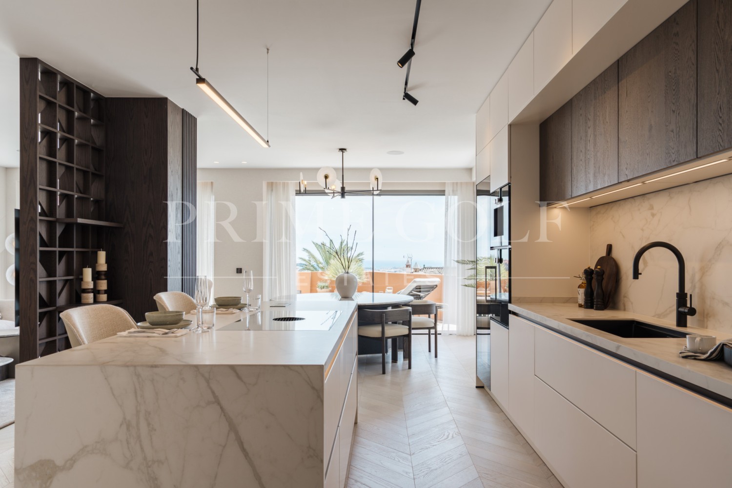4 bed Apartment For Sale in Nueva Andalucia, Malaga - thumb 6