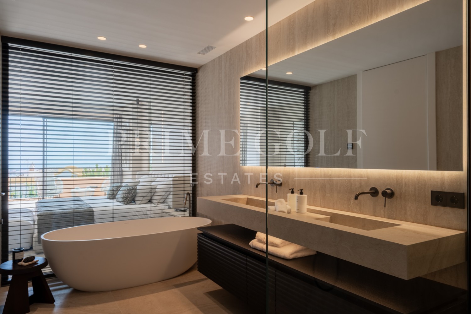 4 bed Apartment For Sale in Nueva Andalucia, Malaga - thumb 15