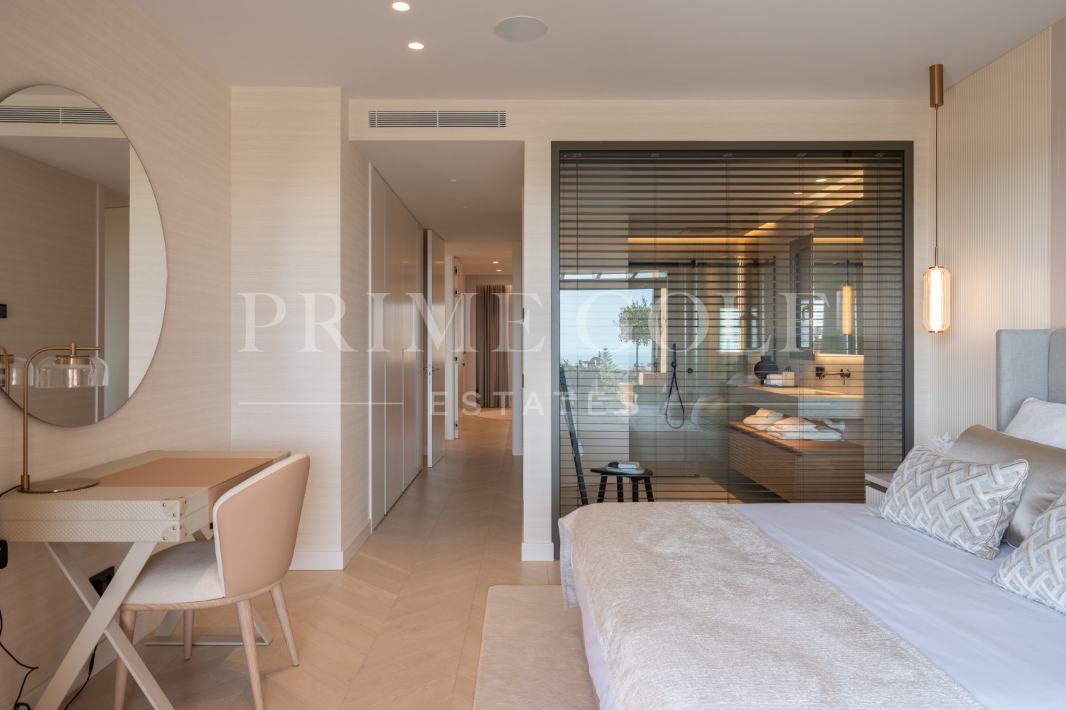 4 bed Apartment For Sale in Nueva Andalucia, Malaga - thumb 17