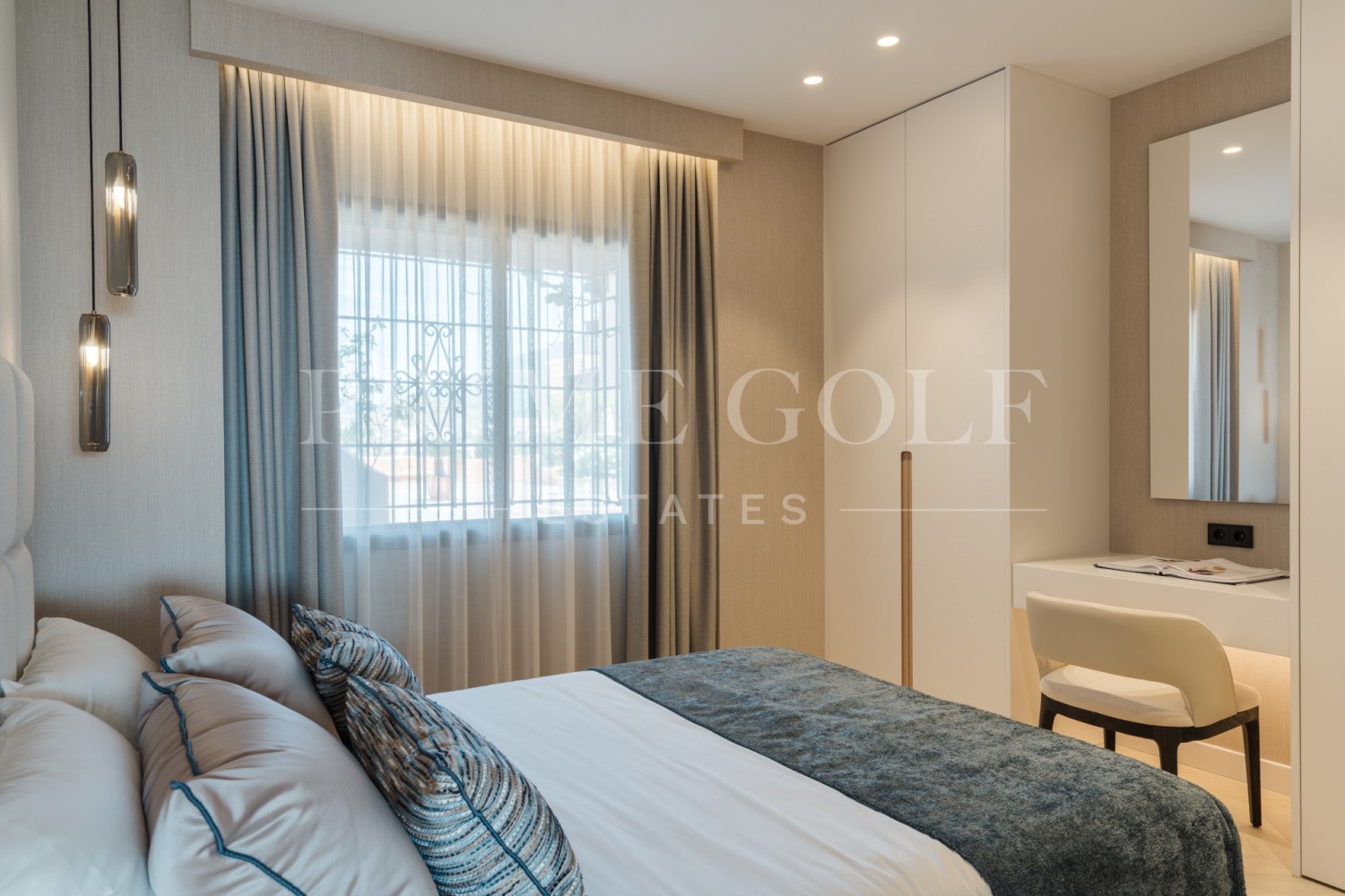 4 bed Apartment For Sale in Nueva Andalucia, Malaga - thumb 23