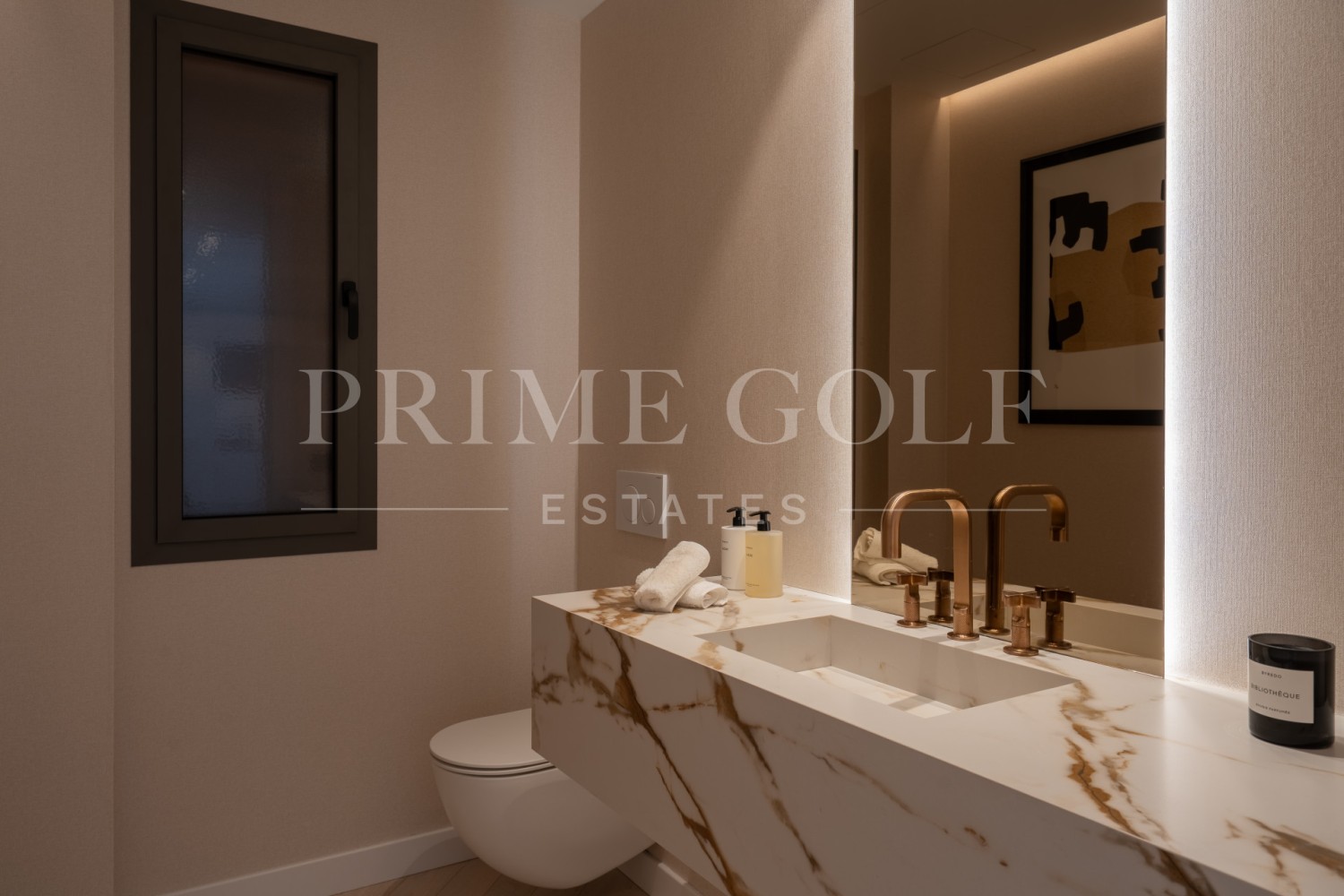 4 bed Apartment For Sale in Nueva Andalucia, Malaga - thumb 24
