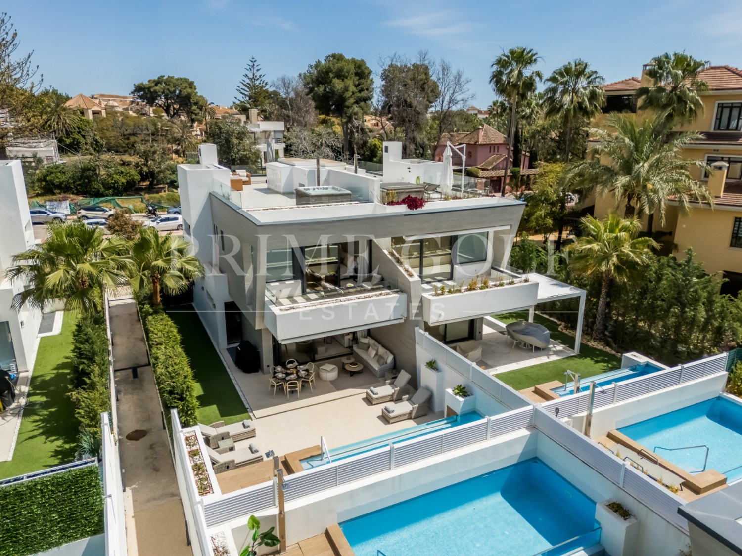5 bed Townhouse For Sale in Marbella - Puerto Banus, Malaga - thumb 5