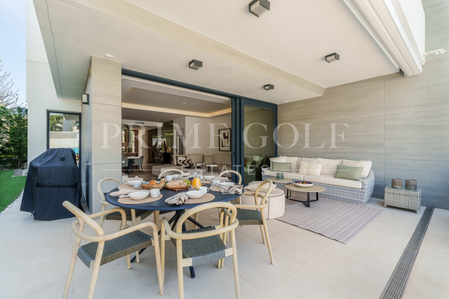 5 bed Townhouse For Sale in Marbella - Puerto Banus, Malaga - thumb 9