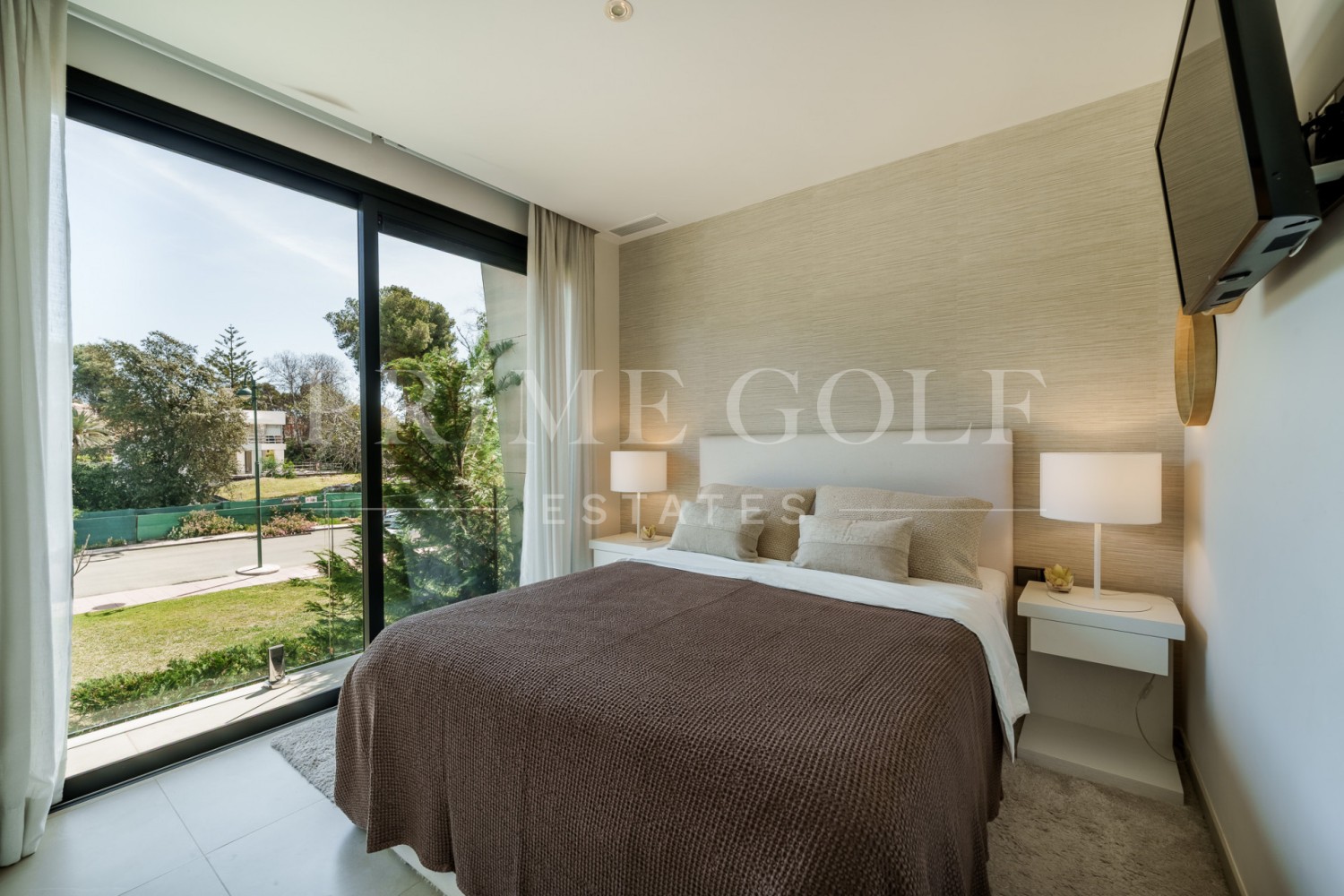 5 bed Townhouse For Sale in Marbella - Puerto Banus, Malaga - thumb 16