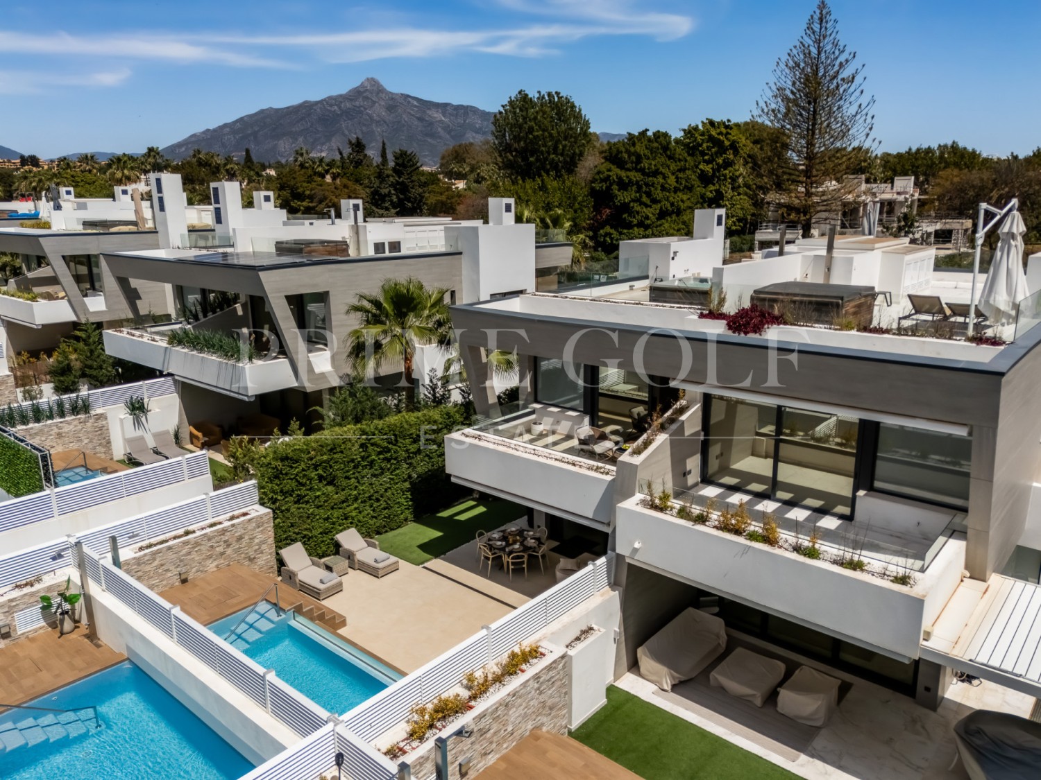 5 bed Townhouse For Sale in Marbella - Puerto Banus, Malaga - thumb 28