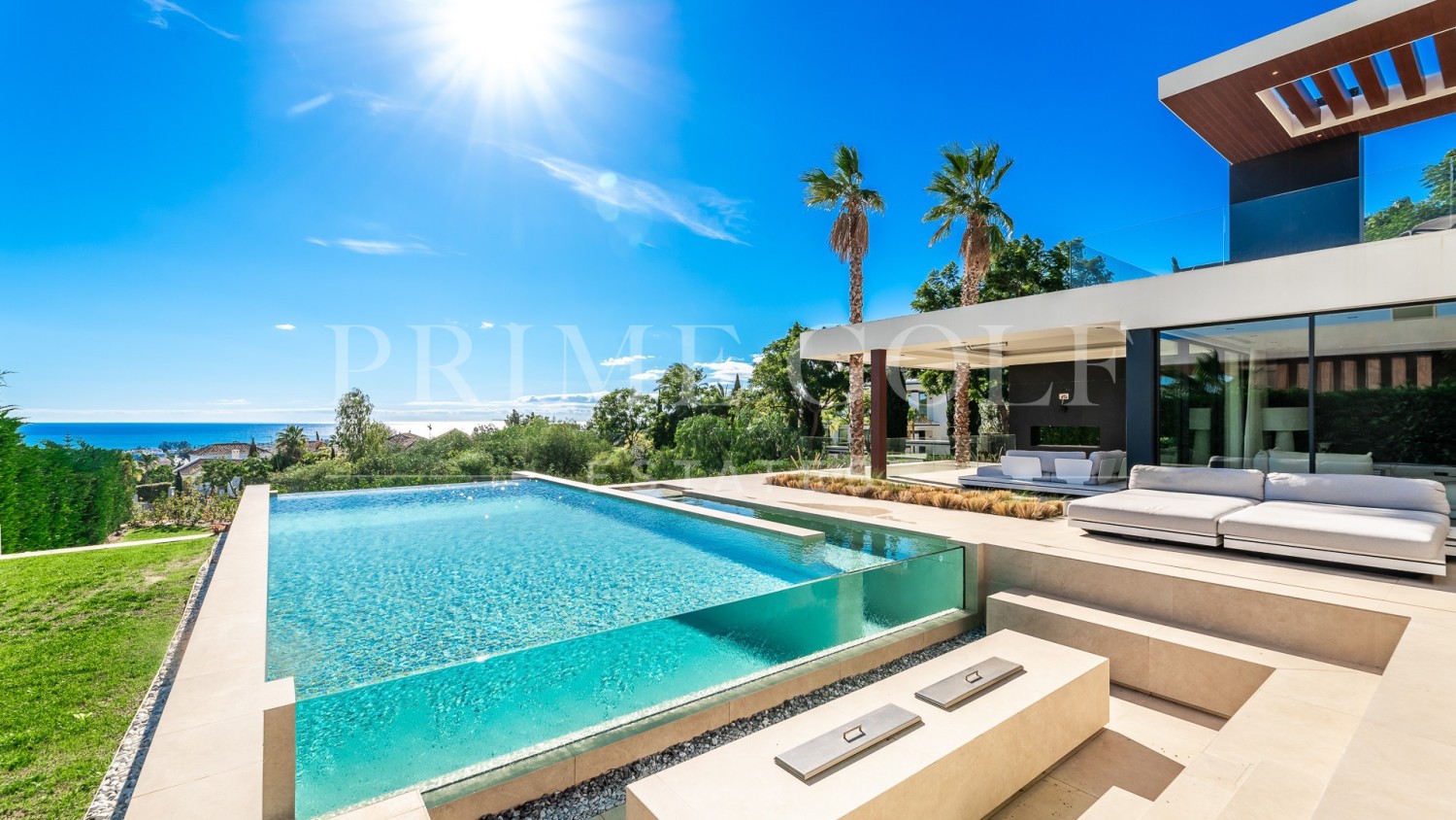 5 bed Villa For Sale in Benahavis, Malaga - thumb 3