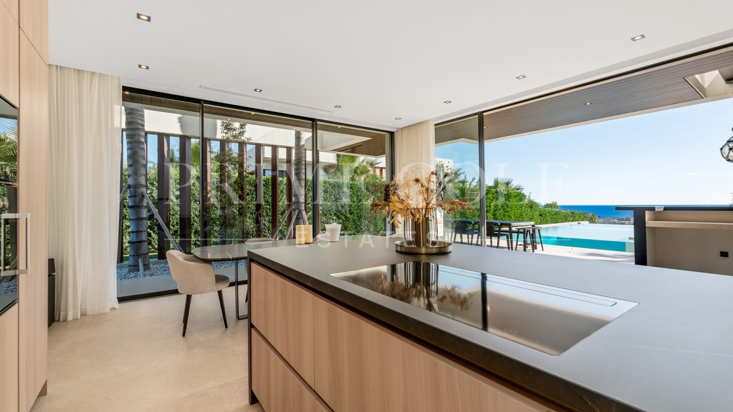 5 bed Villa For Sale in Benahavis, Malaga - thumb 17