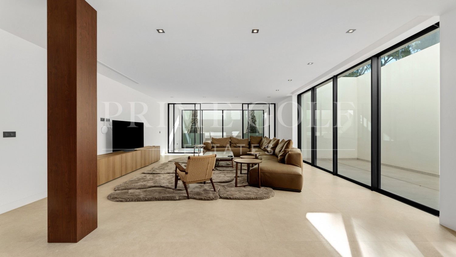 5 bed Villa For Sale in Benahavis, Malaga - thumb 27