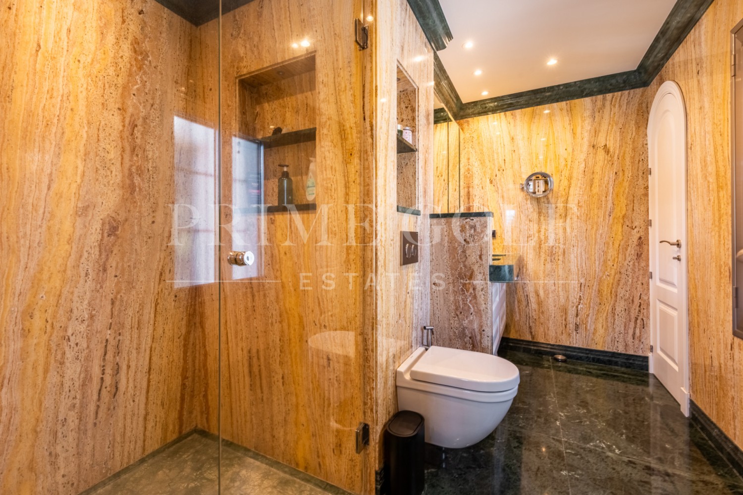 4 bed Villa For Sale in San Pedro de Alcantara, Malaga - thumb 34
