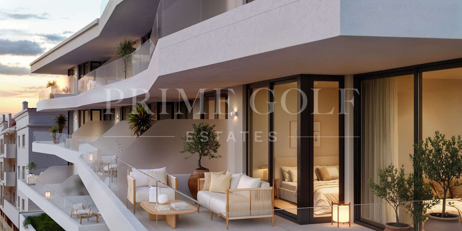4 bed Apartment For Sale in Fuengirola, Malaga - thumb 1
