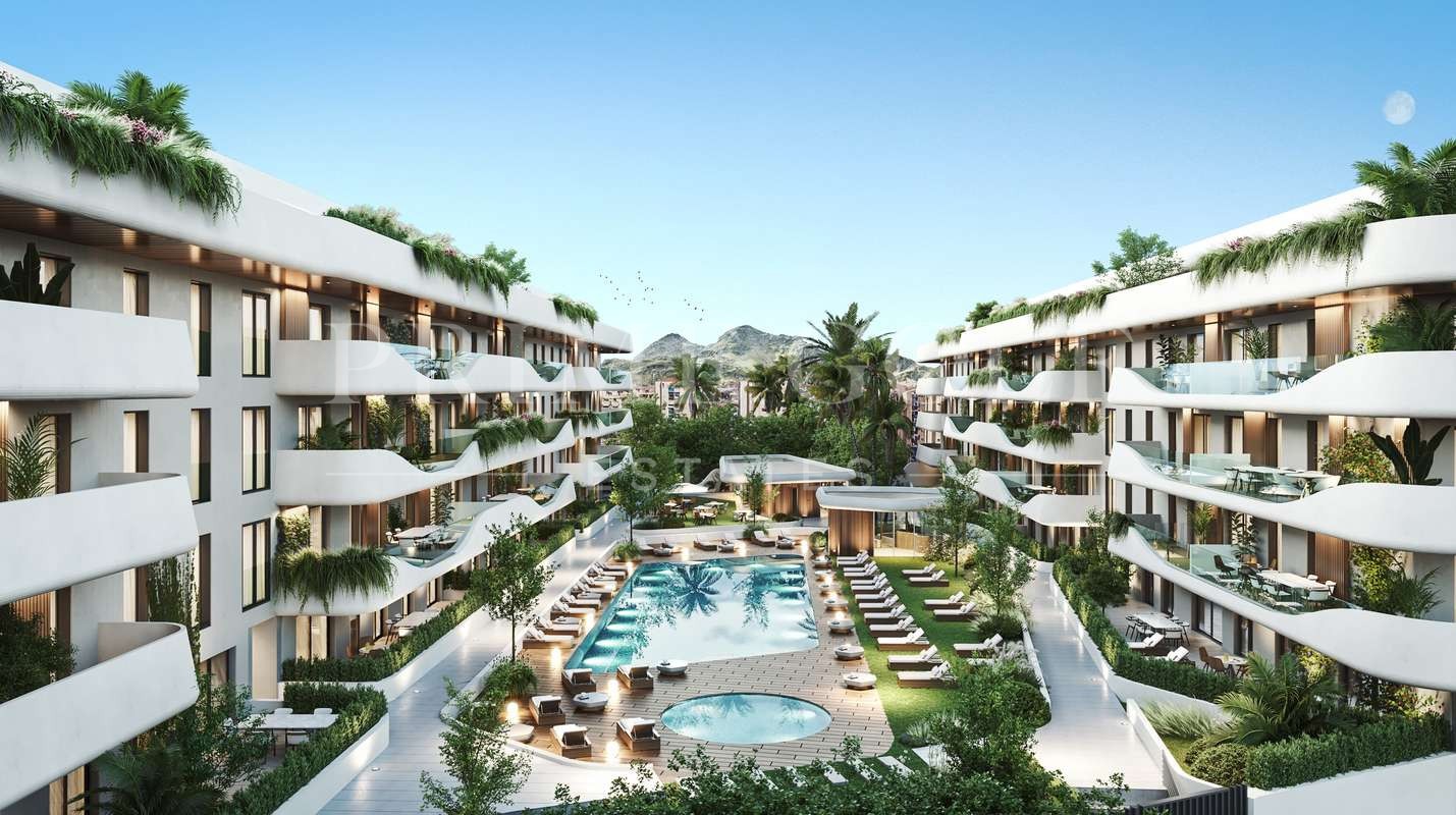 4 bed Apartment For Sale in Marbella, Malaga - thumb 1
