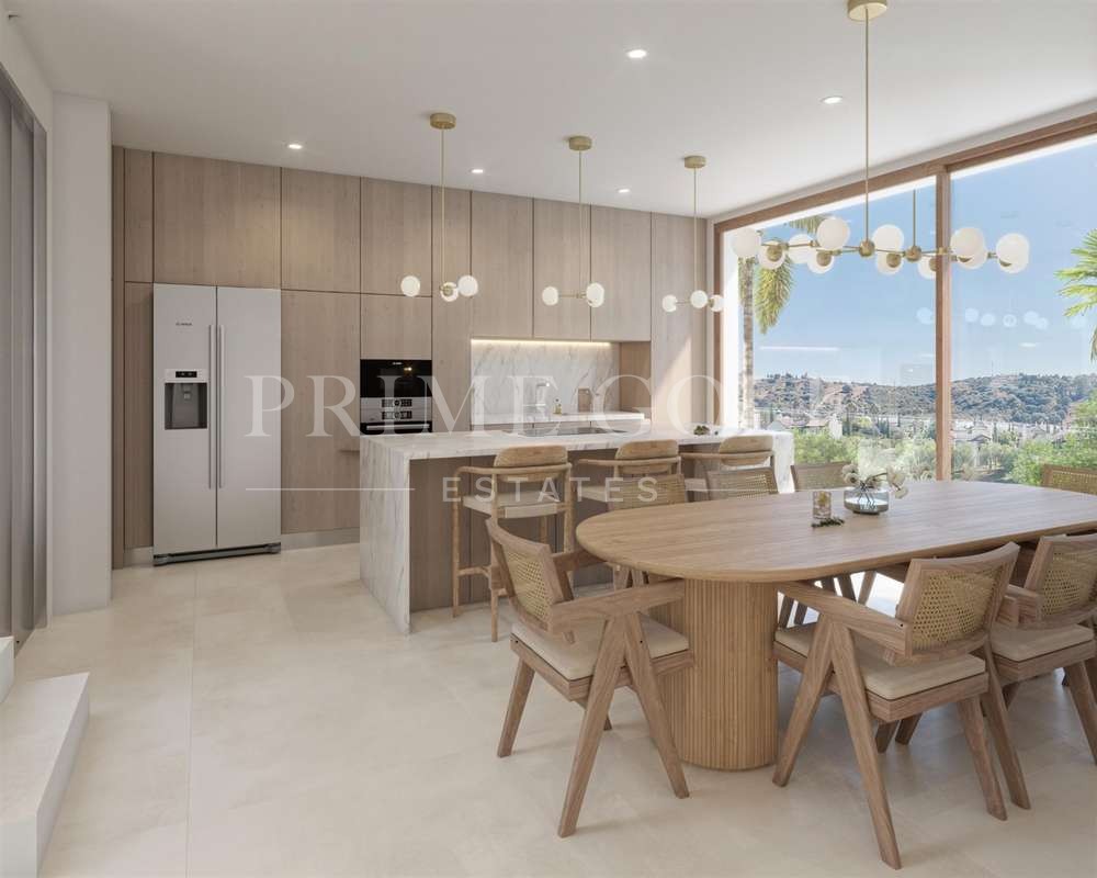 6 bed Apartment For Sale in Estepona, Malaga - thumb 4