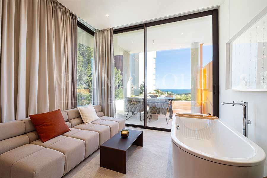 2 bed Apartment For Sale in Benalmadena, Malaga - thumb 6