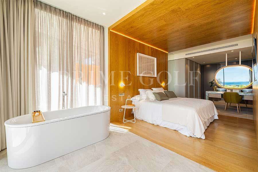 2 bed Apartment For Sale in Benalmadena, Malaga - thumb 7