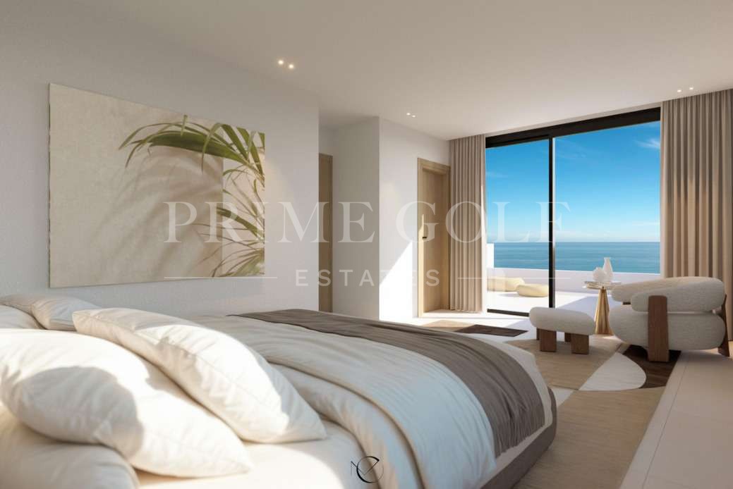 5 bed Villa For Sale in Benalmadena, Malaga - thumb 1