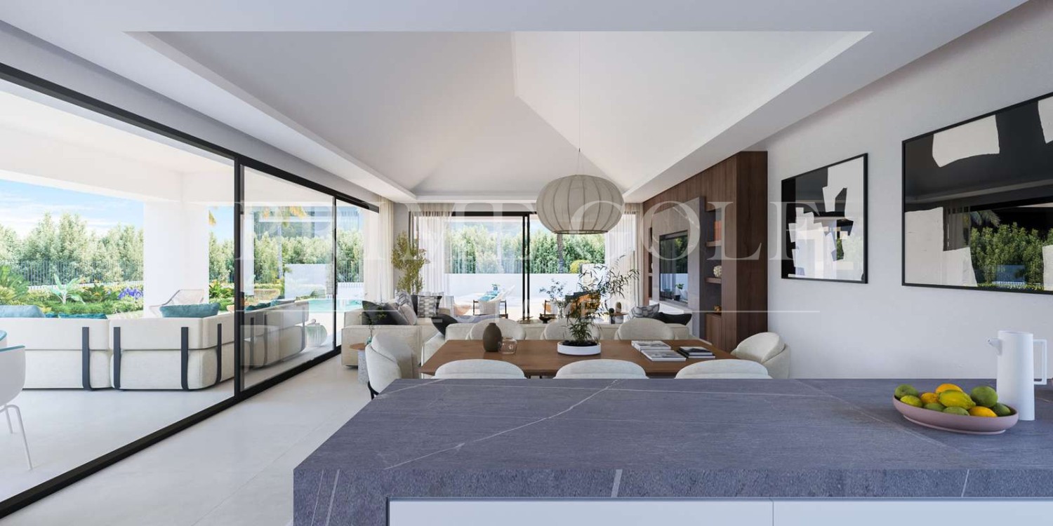4 bed Villa For Sale in Benahavis, Malaga - thumb 2