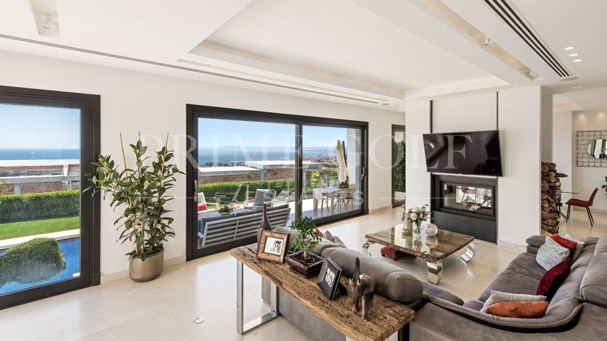 5 bed Villa For Sale in Marbella, Malaga - thumb 4