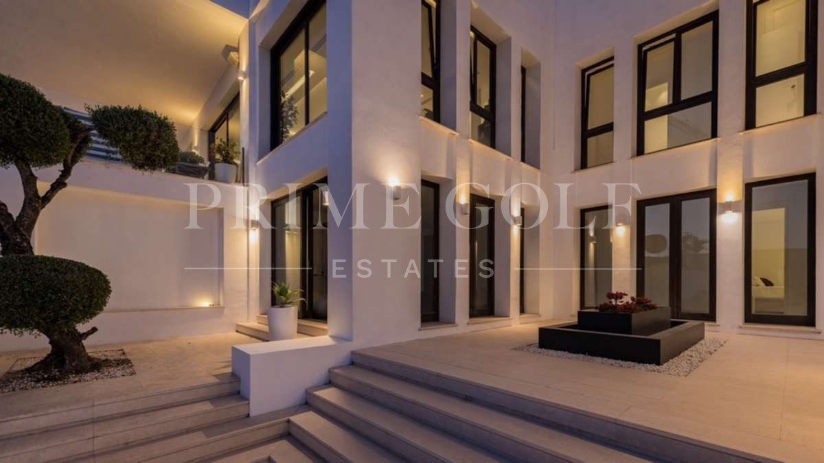 5 bed Villa For Sale in Marbella, Malaga - thumb 22