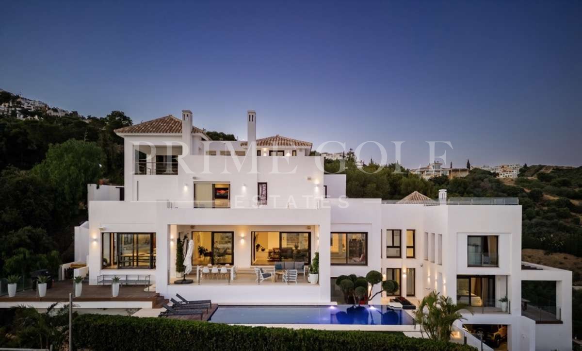 5 bed Villa For Sale in Marbella, Malaga - thumb 25