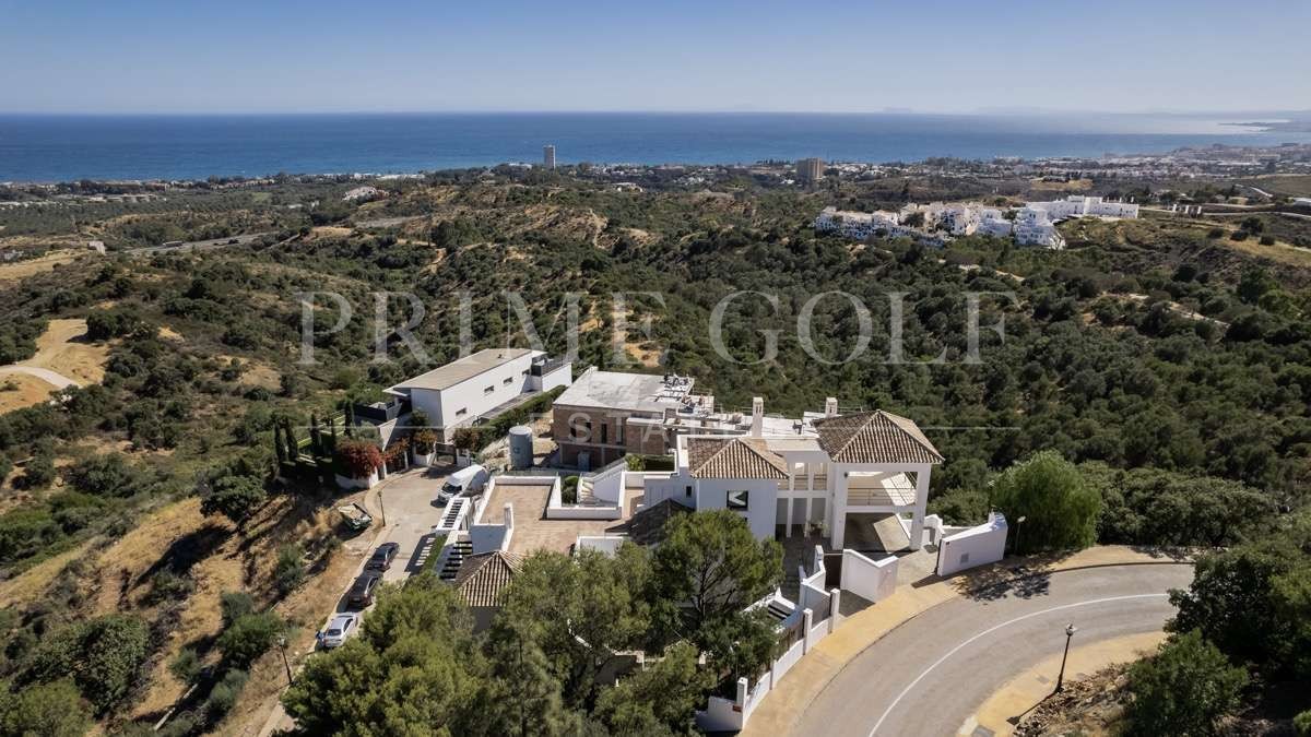 5 bed Villa For Sale in Marbella, Malaga - thumb 27