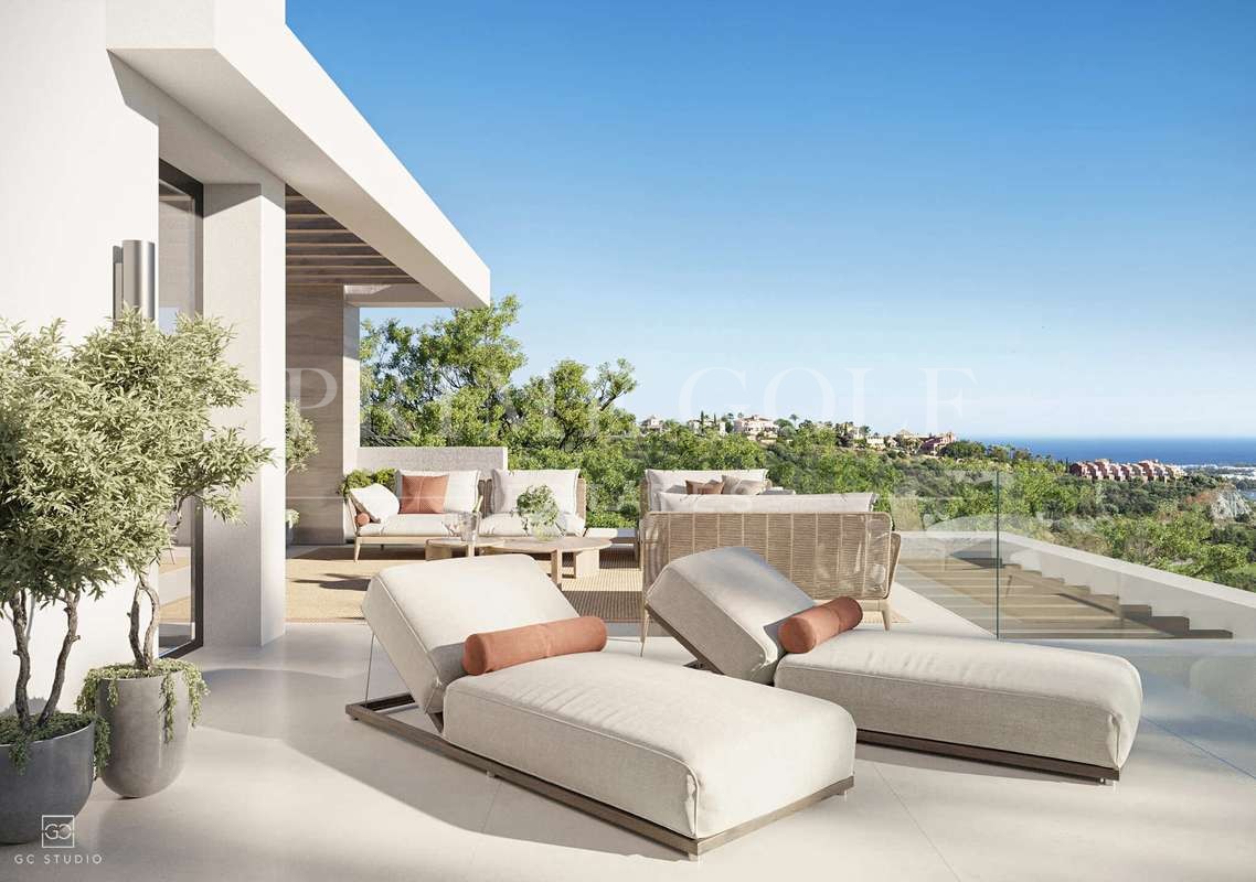 5 bed Villa For Sale in Benahavis, Malaga - thumb 3