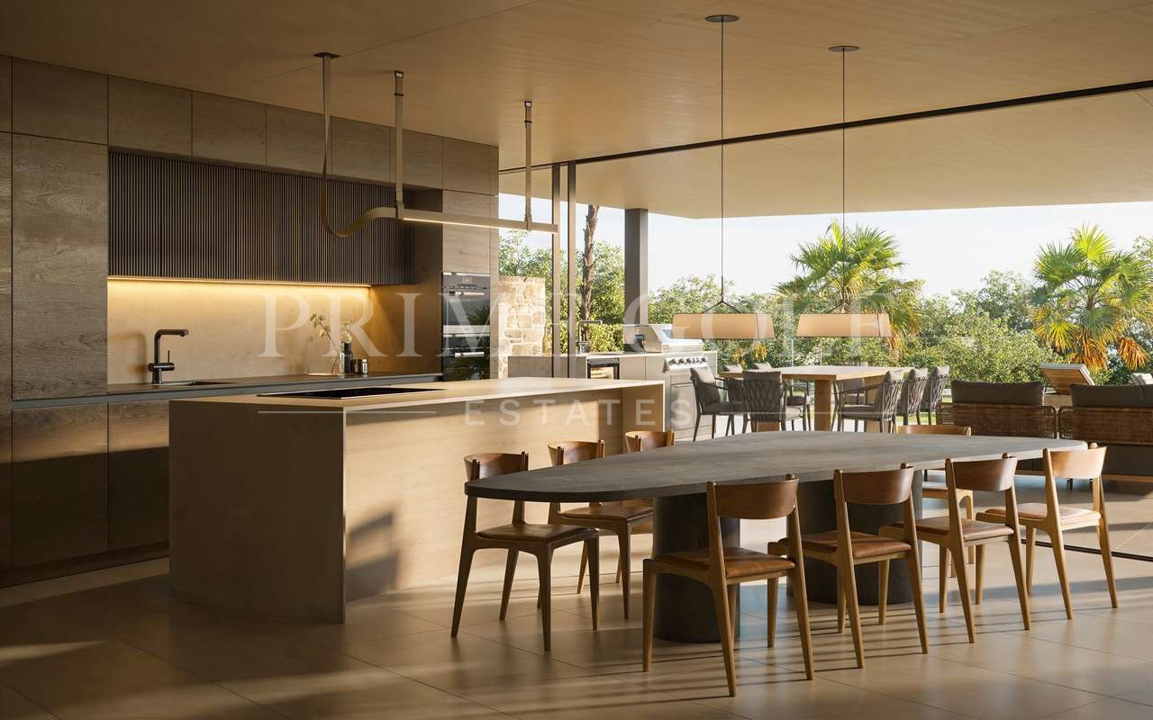 4 bed Villa For Sale in Marbella, Malaga - thumb 1