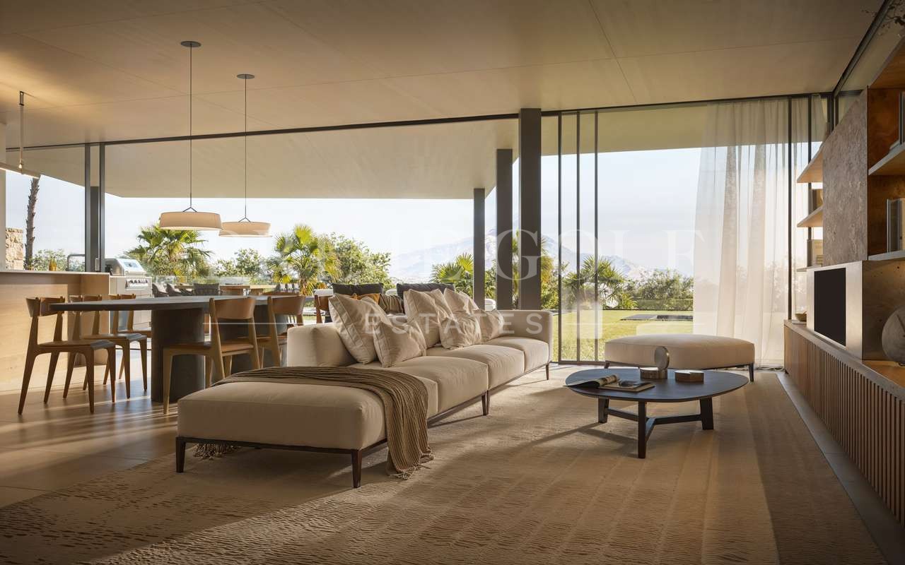 4 bed Villa For Sale in Marbella, Malaga - thumb 2