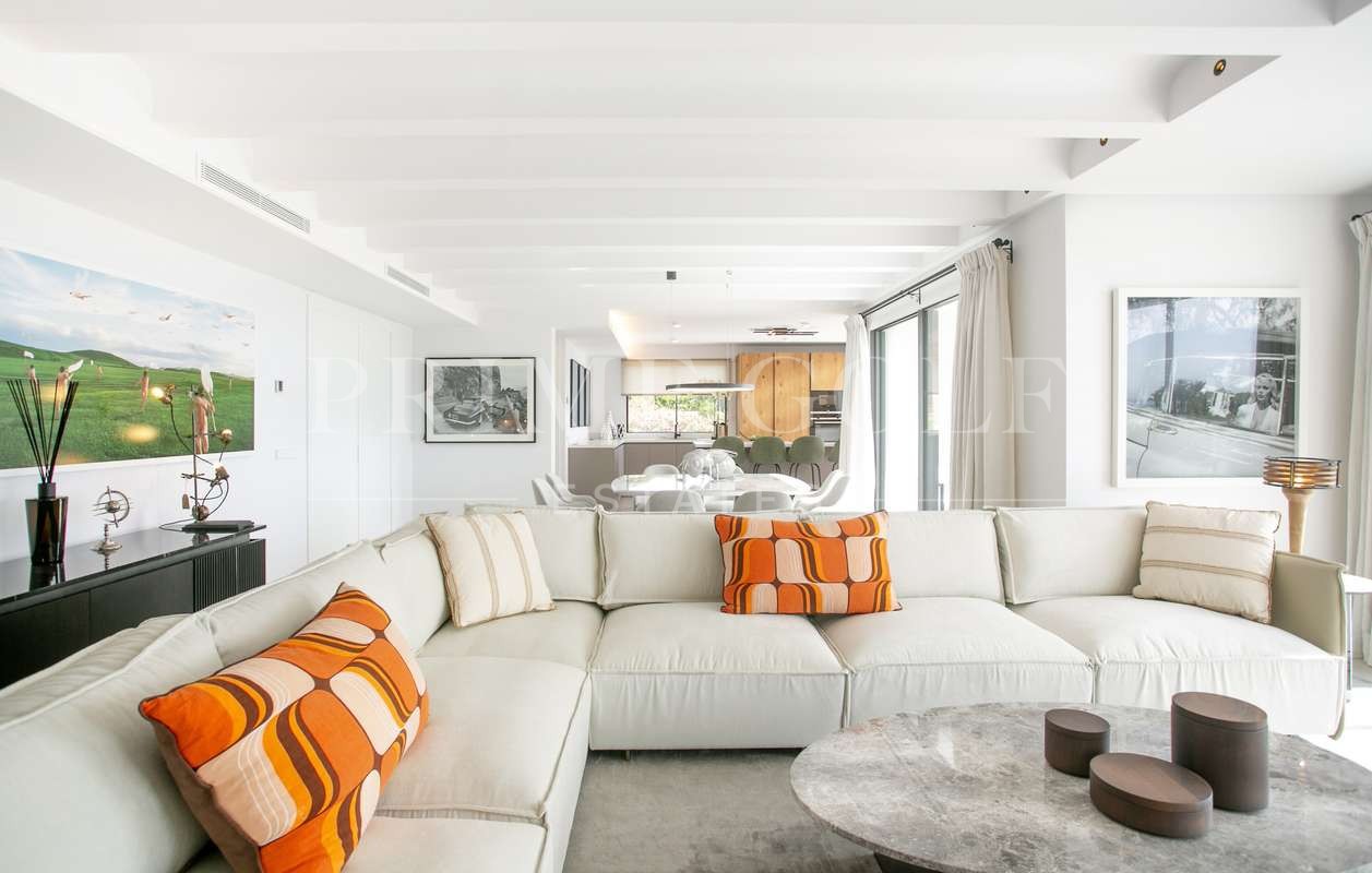 5 bed Villa For Sale in Marbella, Malaga - thumb 4