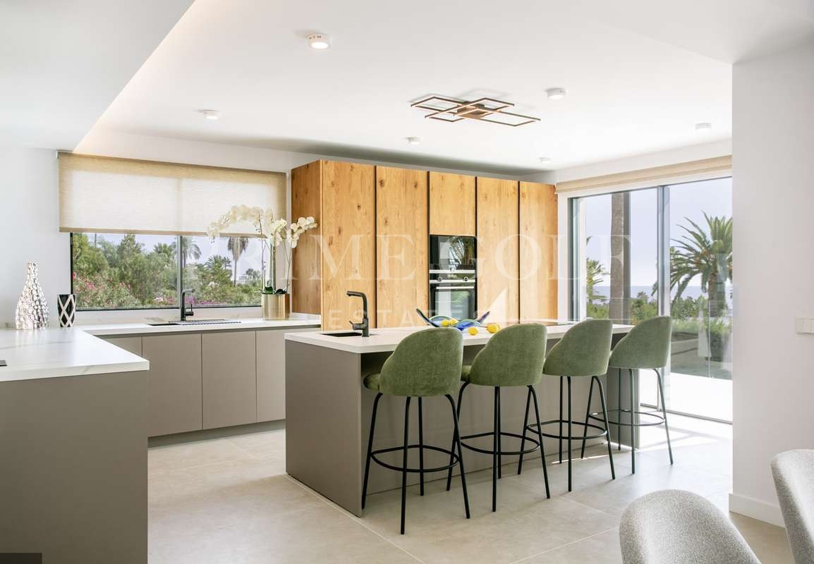5 bed Villa For Sale in Marbella, Malaga - thumb 6