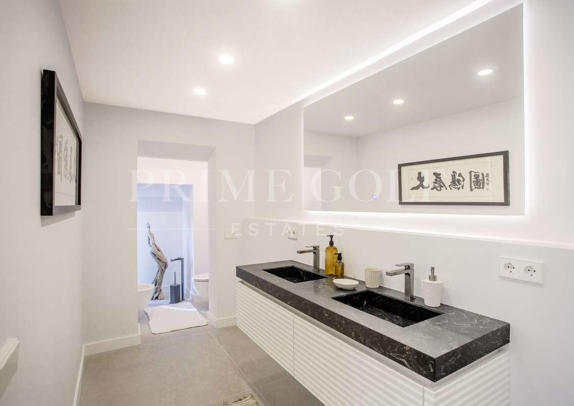 5 bed Villa For Sale in Marbella, Malaga - thumb 15