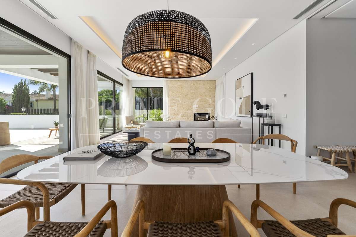 4 bed Villa For Sale in Marbella, Malaga - thumb 5