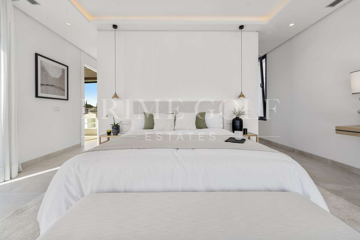 4 bed Villa For Sale in Marbella, Malaga - thumb 14