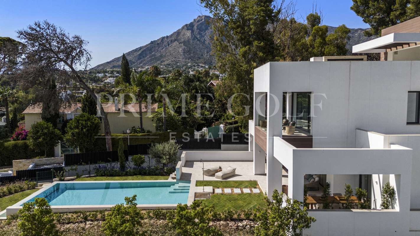4 bed Villa For Sale in Marbella, Malaga - thumb 35