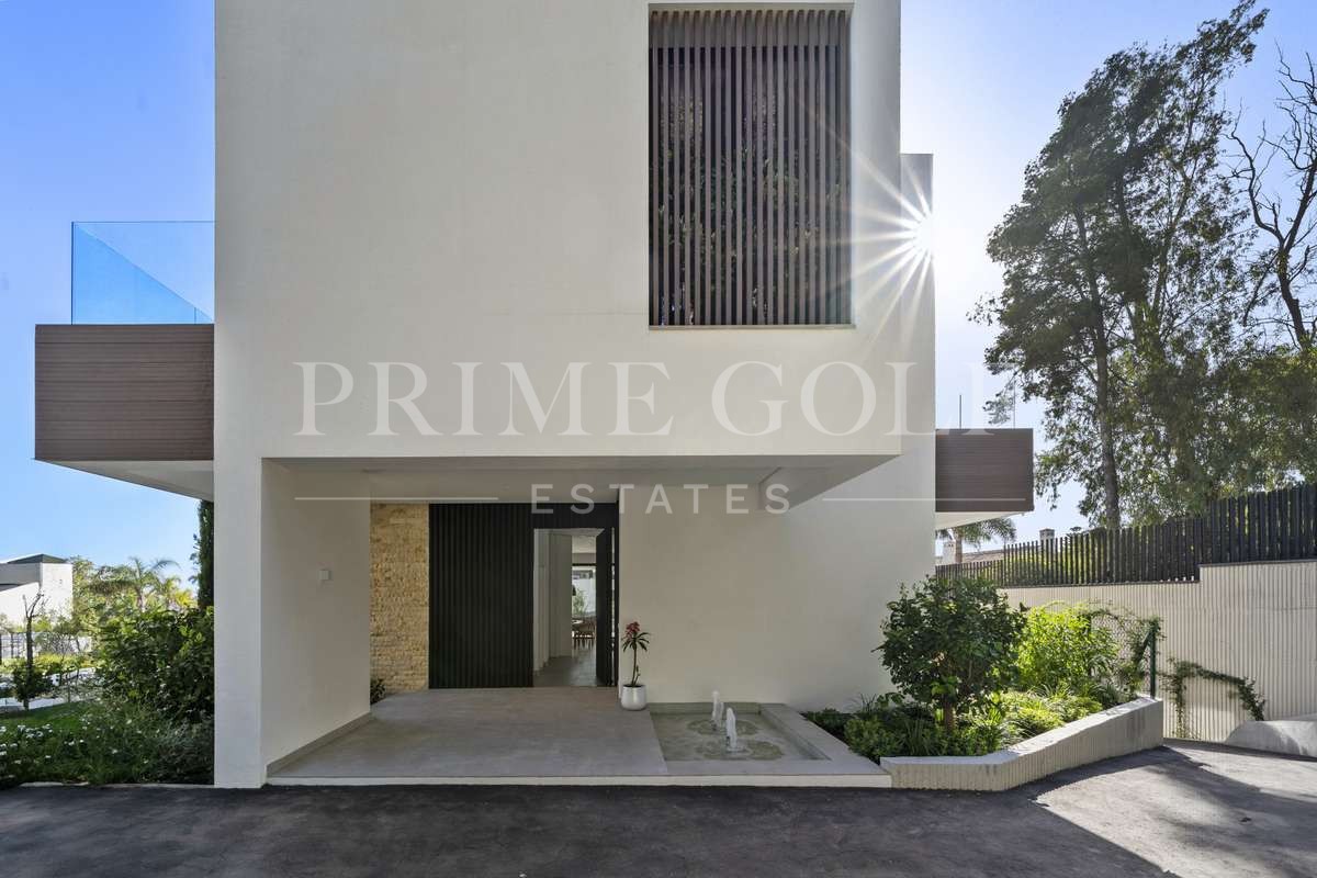 4 bed Villa For Sale in Marbella, Malaga - thumb 37