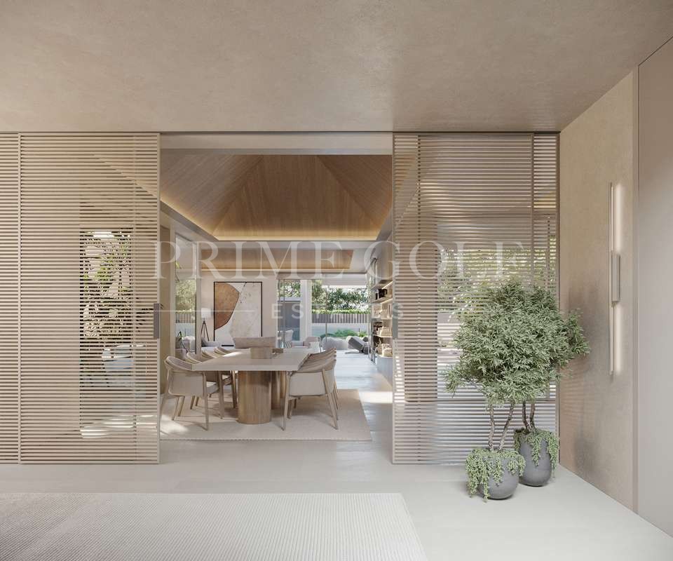 5 bed Villa For Sale in Marbella, Malaga - thumb 1