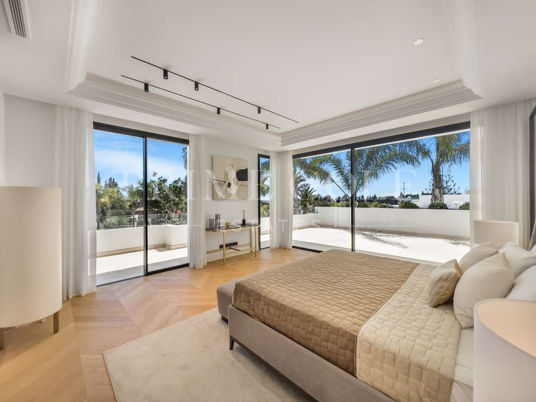 6 bed Villa For Sale in Marbella, Malaga - thumb 15