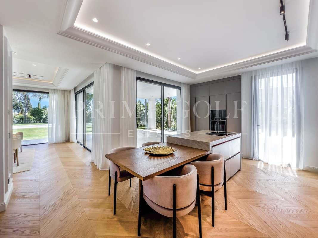 7 bed Villa For Sale in Marbella, Malaga - thumb 5