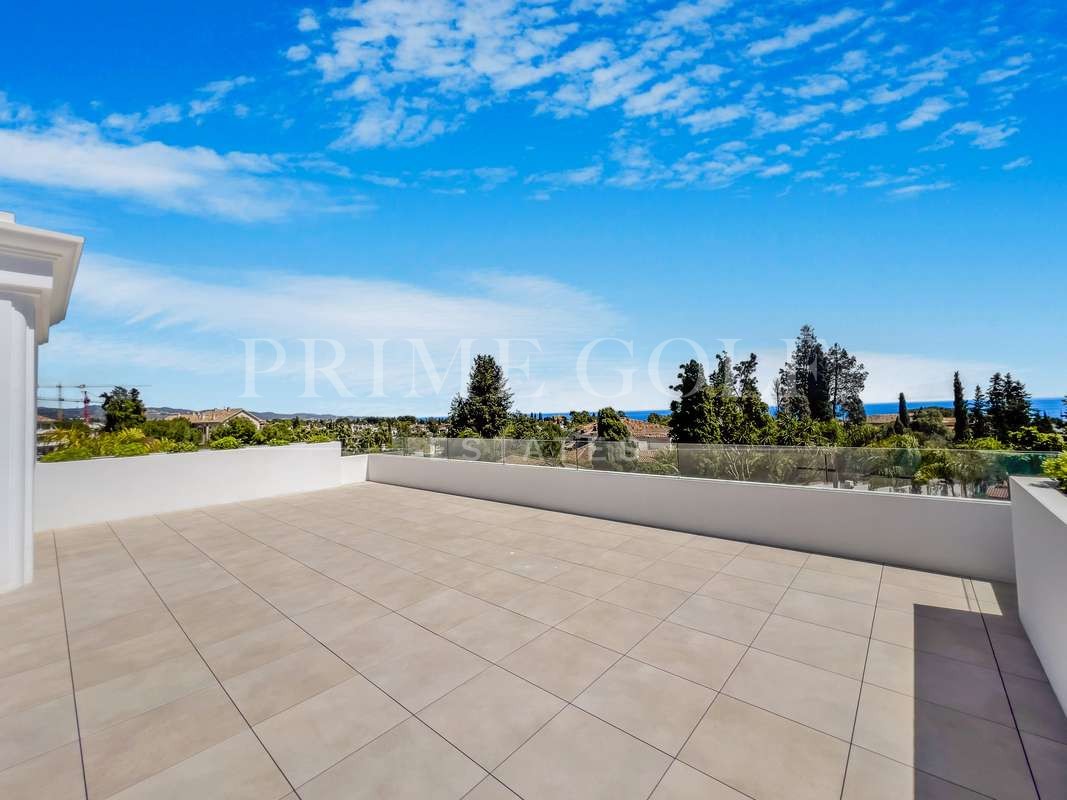 7 bed Villa For Sale in Marbella, Malaga - thumb 25