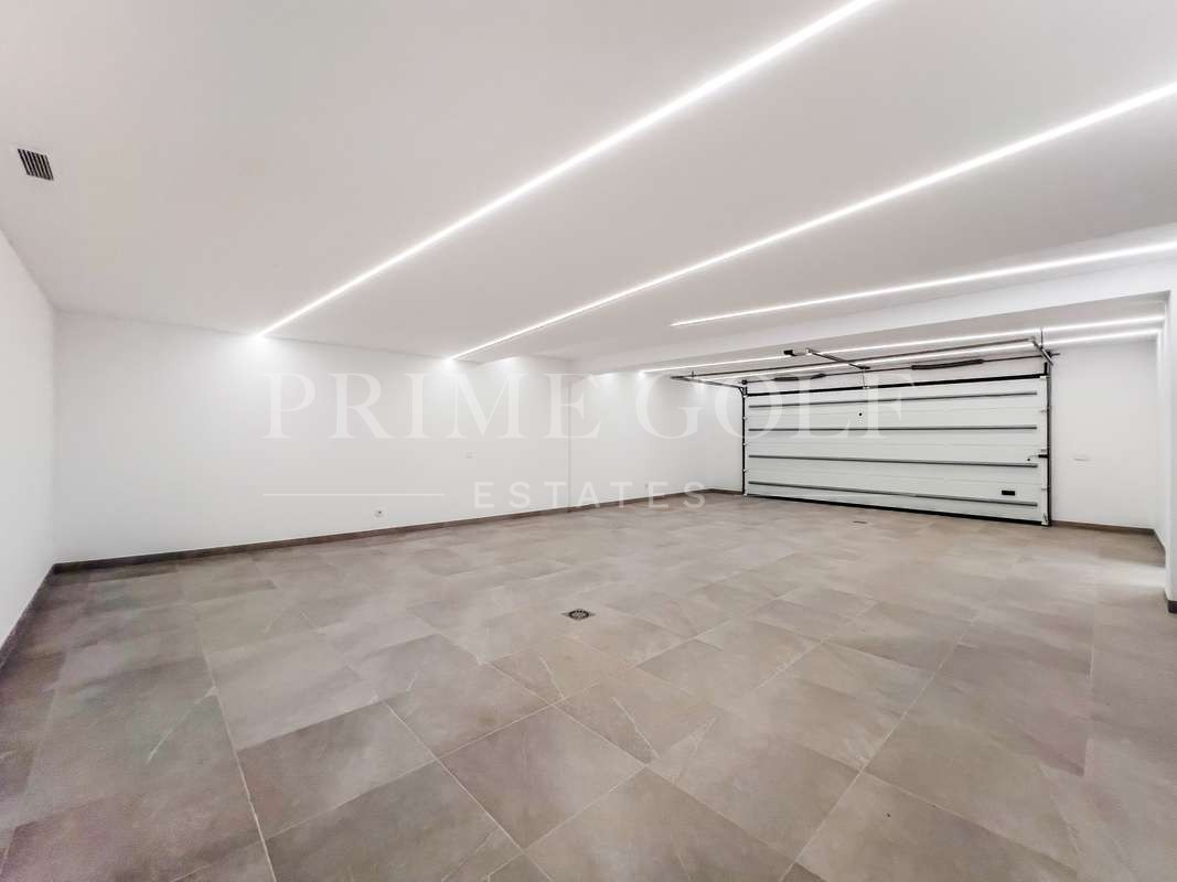 7 bed Villa For Sale in Marbella, Malaga - thumb 26